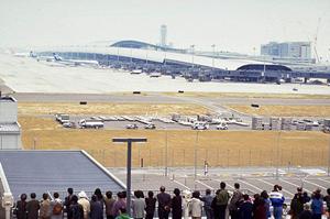 コンテナを利用した土地活用の提案なら